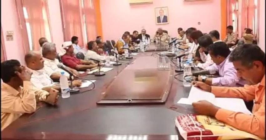 لحج.. توجيهات بتطبيق قرار المكتب التنفيذي بحظر التجوال