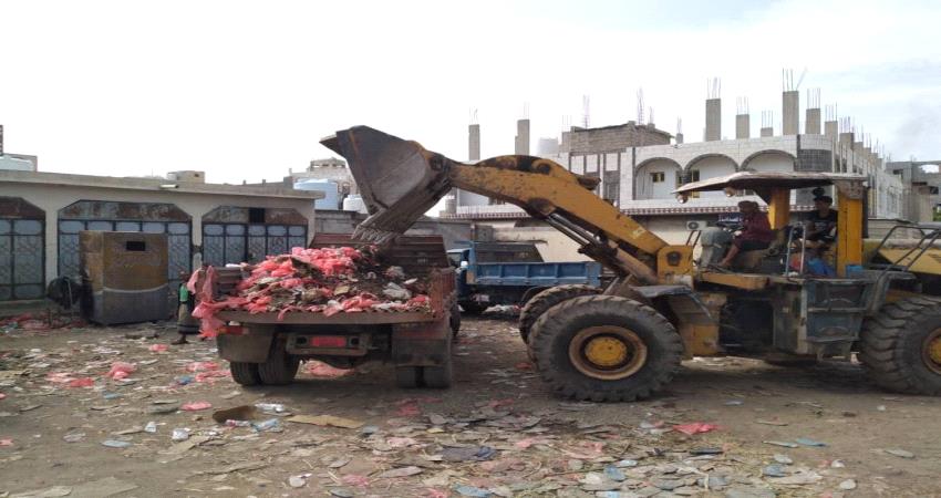 لحج.. تدشين حملة نظافة واسعة في الحبيلين 