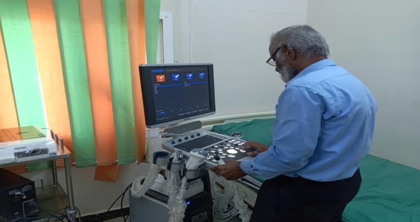 الاستشاري "بن حبتور" يطلع على عمل الاقسام الفنية في المستشفى الخيري للكلى بعزان شبوة