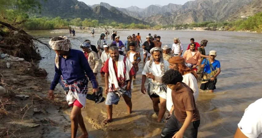 تفاصيل وفاة 6 من ابناء يافع جرفا بالسيول في منطقة العسكرية بلحج