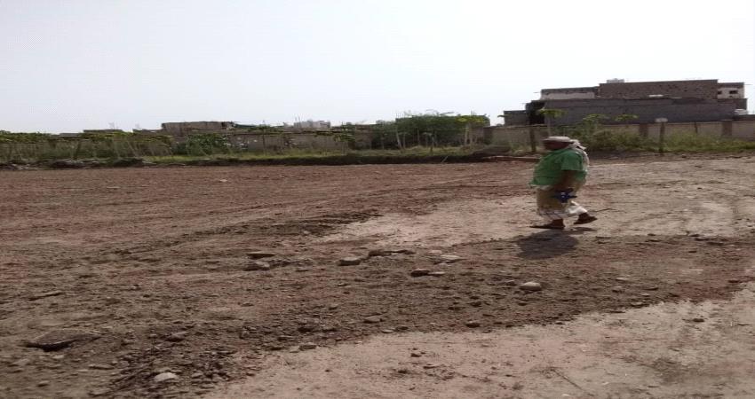 البدء بتنفيذ مشروع المحميات الزراعية عن طريق الوحدات المكيفة بلحج