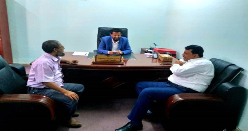 رئيس هيئة النقل البري يناقش اوضاع فرع تعز 