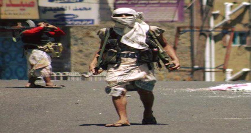 مليشيا الاصلاح تداهم منازل قيادات عسكرية في #تعز