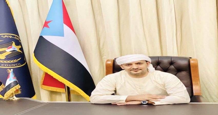 عضو مفاوض في الانتقالي يدعو لعدم الانجرار خلف الدعايا الإعلامية