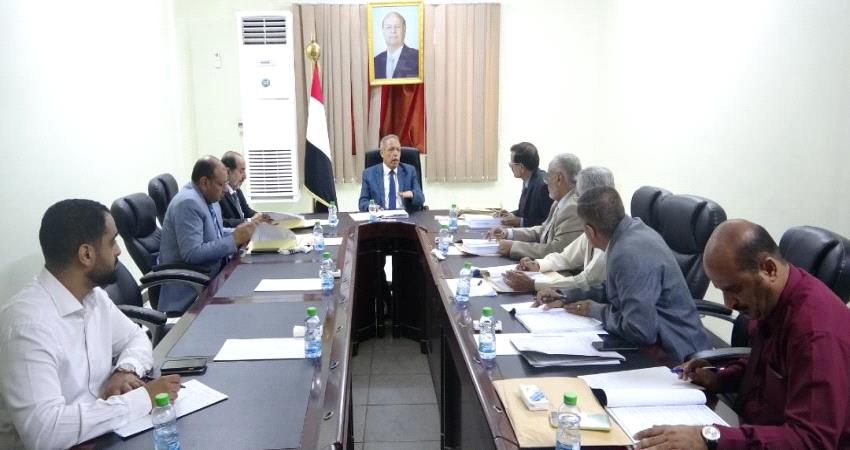 القضاء الأعلى يوجه بالتحقيق مع القضاة المتغيبين 