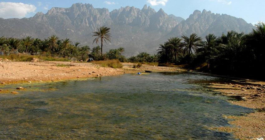 فريق اماراتي يقود عمليات بحث جوية عن طفل مفقود بـ #سقطرى.