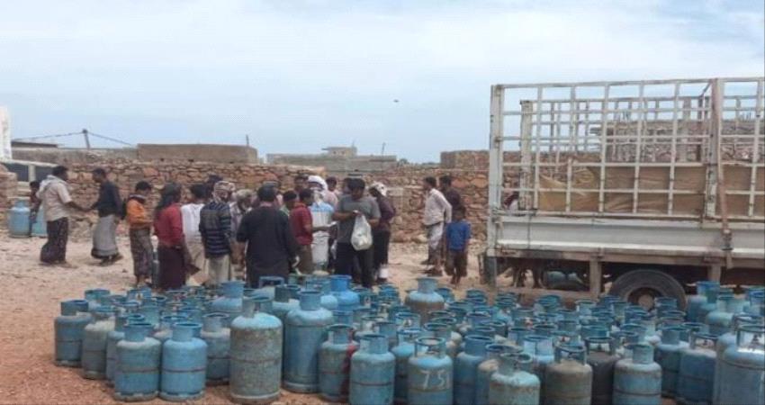 خليفة الانسانية تغطي احتياجات 6 مناطق جديدة بسقطرى من الغاز المنزلي