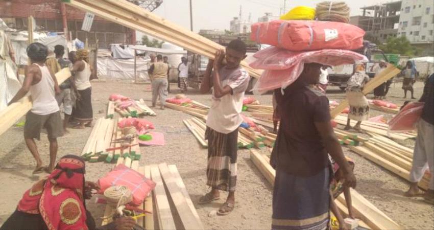 برد الشتاء يفاقم معاناة النازحين ( تقرير )