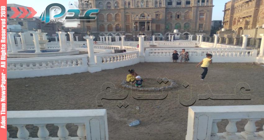   حديقة الأندلس السلطانية بلحج تتحول لمرتع للإغنام رغم حداثة عملية تأهيلها - صور