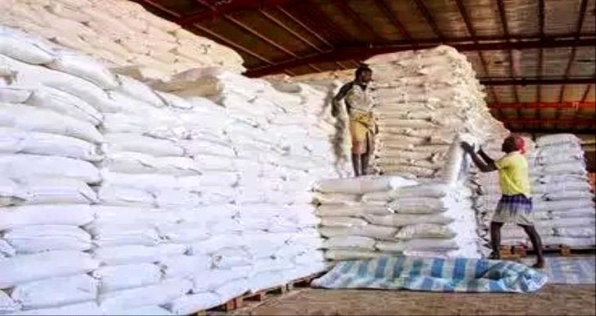 في ظل ازمة اقتصادية خانقة.. الكشف عن تلاعب حوثي بالمساعدات الإنسانية 