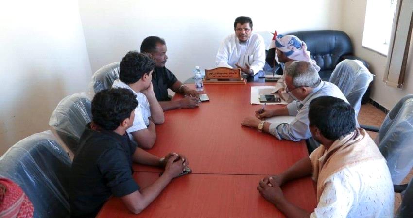 توجيهات بالإسراع في تسليم أكبر مشاريع المياه للجهات المعنية بالمهرة