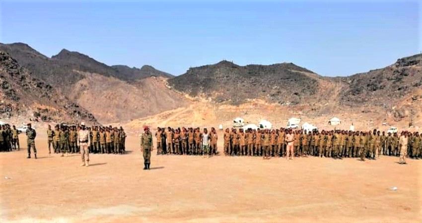 حزام الصبيحة يكشف حقيقة مزاعم" منح تصاريح لمهربات"