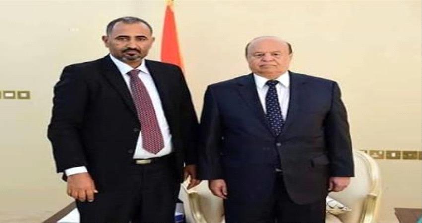 أبزر الكتاب والمحللين العرب يعلقون على تشكيل الحكومة الجديدة .. ماذا قالوا ؟