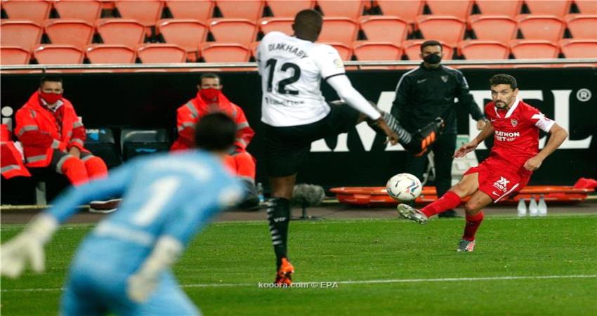 إشبيلية يعود بفوز ثمين من ملعب فالنسيا