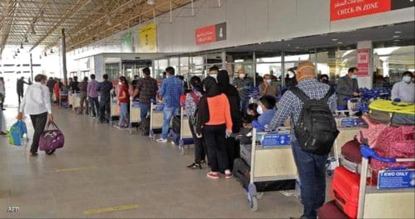 لتسهيل عودة مواطنيها.. الكويت تعيد فتح مجالها الجوي ليوم واحد