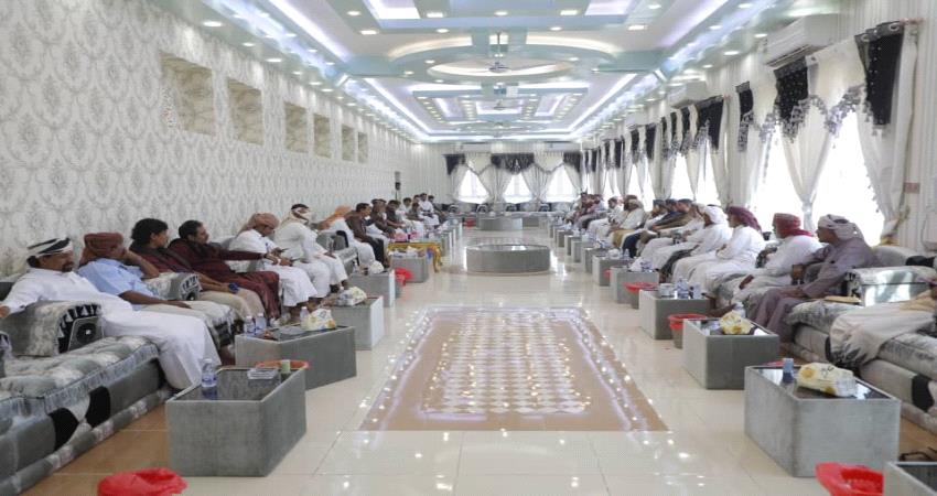 المهرة.. السلطة المحلية تؤكد على معالجة حقوق اتحاد المقاولين وفق إمكانياتها