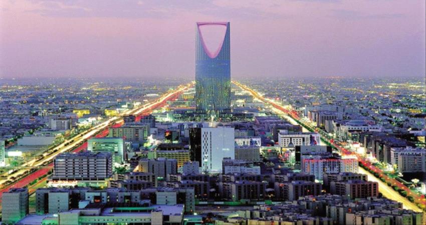 الأمن السعودي يوجه اتهامات بارتكاب جرائم سرقة لـ 3 يمنيين