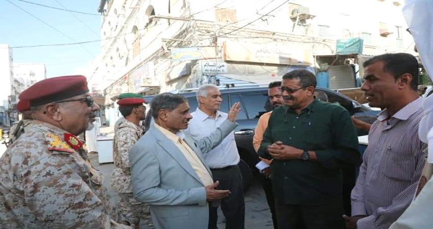 محافظ حضرموت يوجه بإغلاق محلات غير ملتزمة بالنظافة وإزالة البساط العشوائية