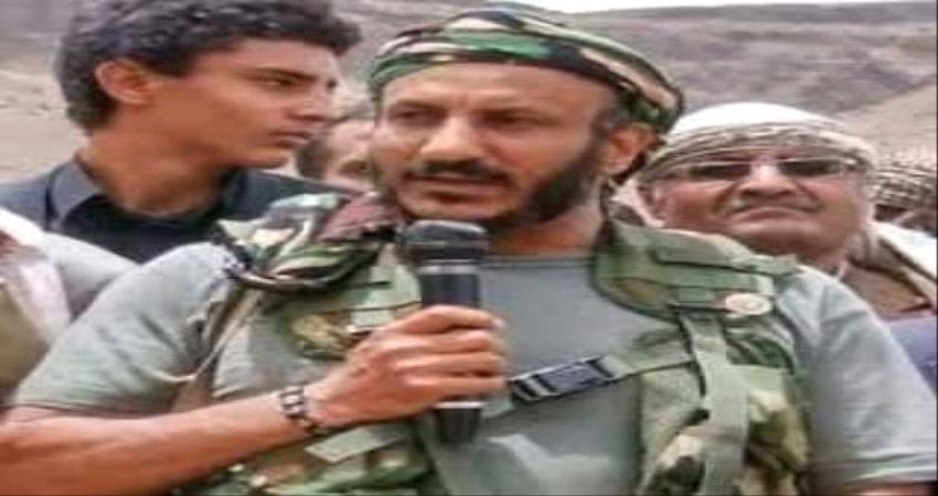 أول تعليق لطارق عفاش على استهداف مطار عدن