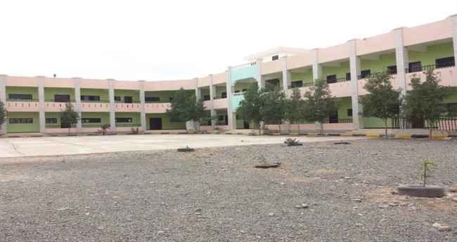 مؤشرات ماس كهربائي تنذر بوقوع كارثة في  كبرى مدراس محافظة لحج