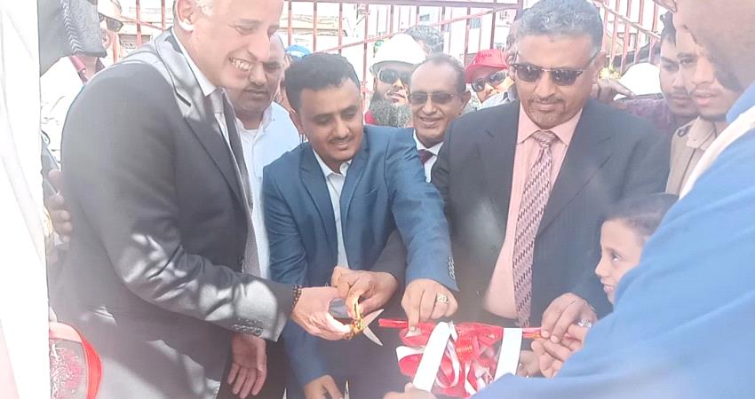  بدء تركيب أنظمة الطاقة الشمسية ل24 مدرسة و8 مراكز صحية بعدن