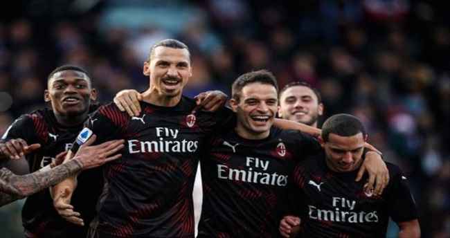 ريمونتادا #ميلان تنتزع تعادلا قاتلا من سبال في الدوري الإيطالي