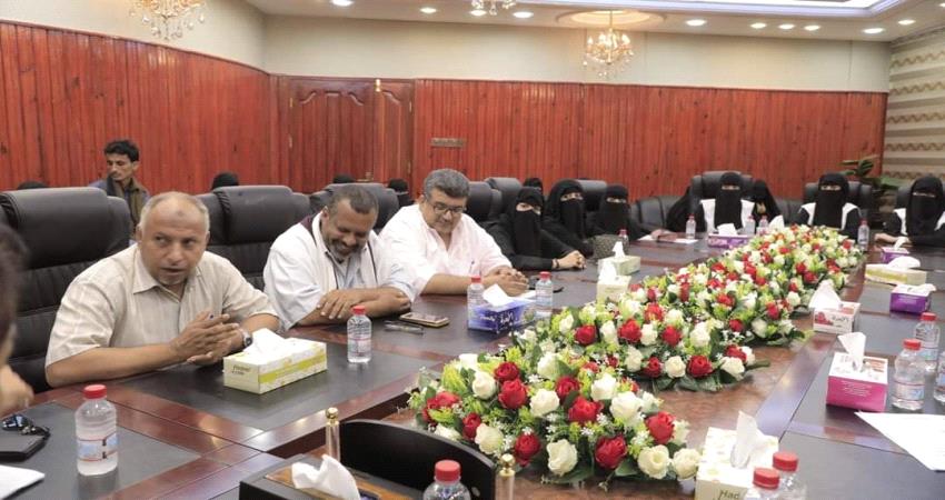  تكريم أوائل الخريجين من كلية التربية بمحافظة المهرة