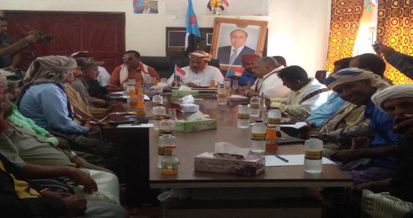 مؤسسة خليفة تؤكد على تكثيف جهودها للنهوض بالخدمات والدفع بعجلة التنمية في سقطرى