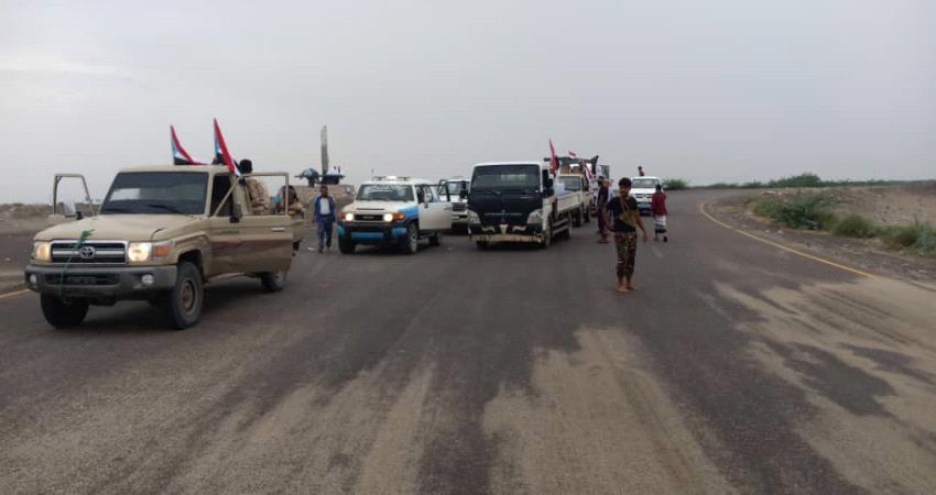 ابناء المحرمي وظبه بيافع يسيرون قافلة غذائية تموينية لجبهات القتال في محور أبين