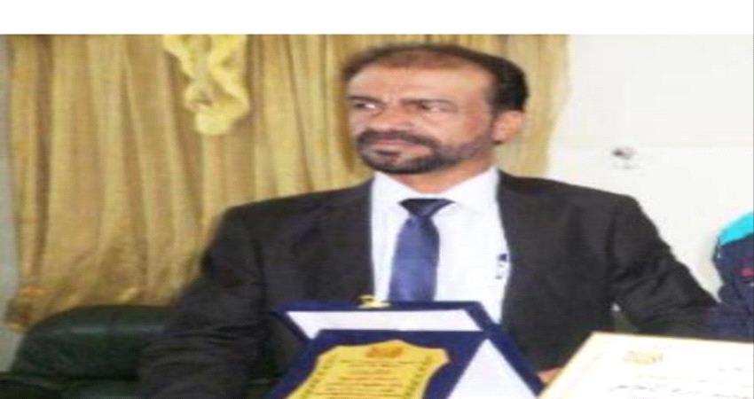 مسؤول في حضرموت يعلن تعليق عمله 