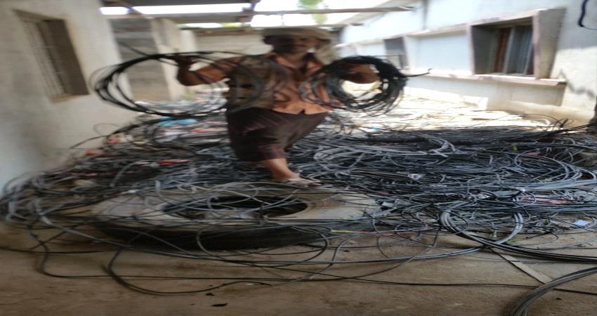 فصل خطوط الربط العشوائي للكهرباء في لحج 