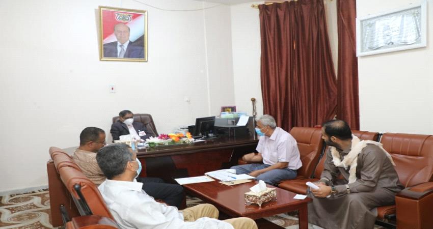 صرف 70 مليون ريال مستحقات العاملين في الصحة بحضرموت