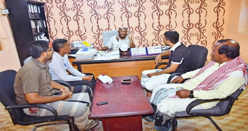 حضرموت .. انتقالي غيل باوزير وادارة الكهرباء يبحثان سبل تحسين الشبكة الداخلية