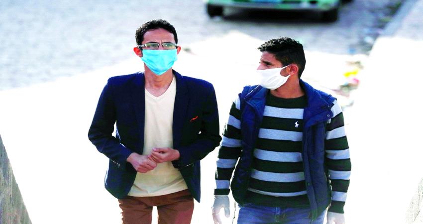 أطباء يطلقون خدمات استشارية "اونلاين" 