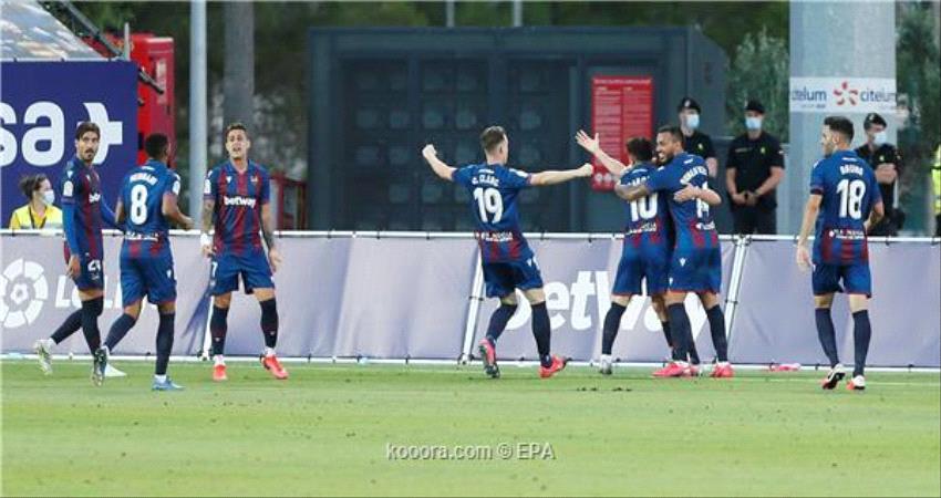 النيران الصديقة تحرم #إشبيلية من فوز ثمين على ليفانتي