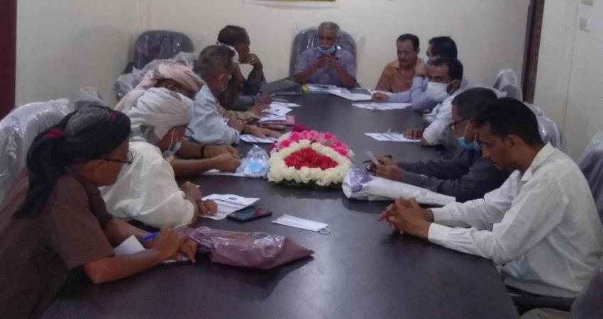 انتقالي لحج يبحث سبل تحسين مستوى الخدمات العامة بالمحافظة