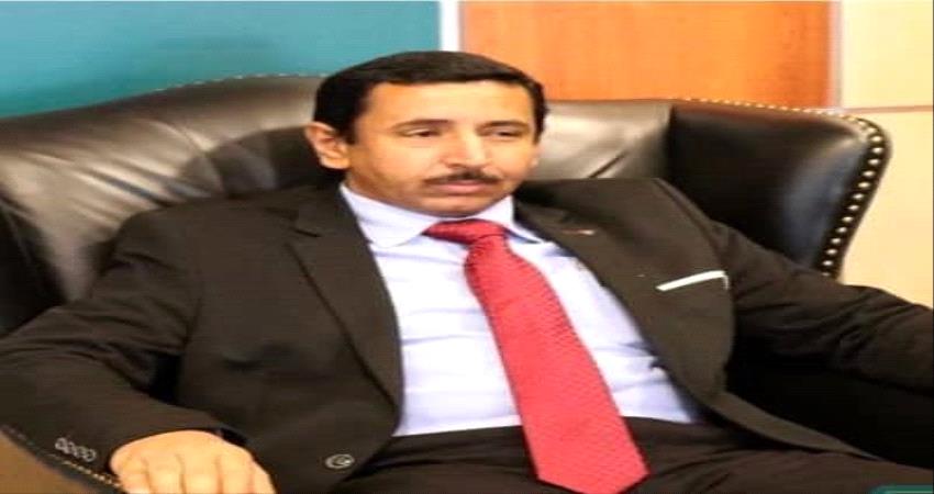 بعد تسخيرها لحرب أبين.. بن عديو يتباكى على توقيف المركزي لمخصصات عائدات نفط شبوة