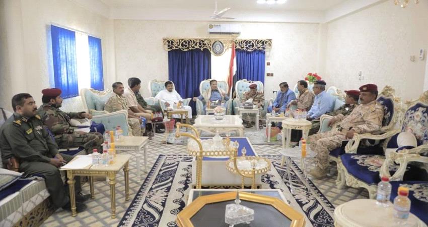 المهرة .. اللجنة الأمنية تدعو المكونات السياسية والقبلية للترفع عن المناكفات السياسية والحزبية