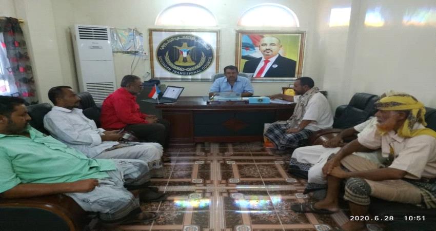 انتقالي لحج يبحث الأوضاع الامنية للمضاربة ورأس العارة