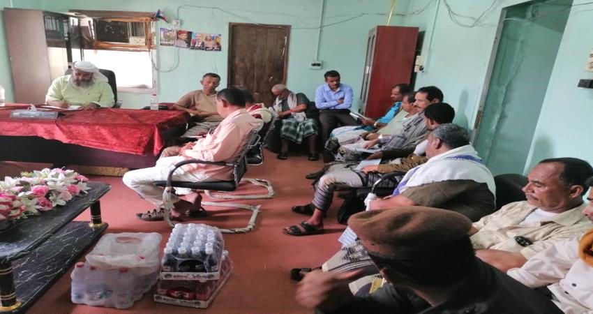 لحج .. أول مسؤول محلي معين من الانتقالي يباشر عمله ويجتمع بالمكتب التنفيذي