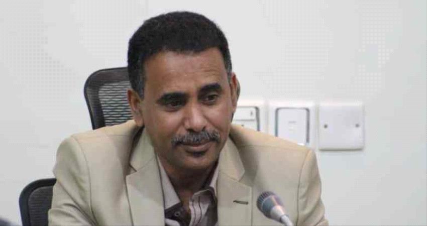 تربية حضرموت توجه بضرورة استنهاج المقررات الدراسية في المدارس المتعثرة 