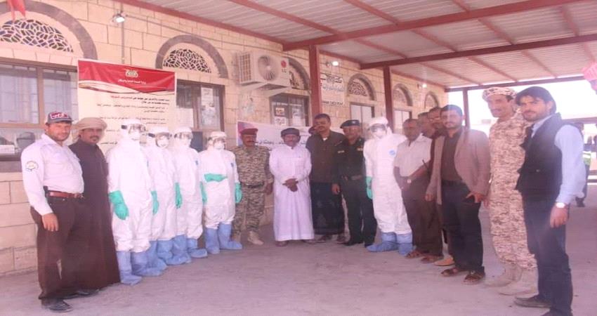 المهرة .. تدشين فحص فيروس كورونا للوافدين بمنفذ شحن