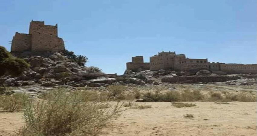 استشهاد شخصين بقصف حوثي منازل سكنية في البيضاء