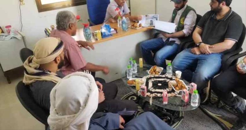 وفد سعودي يطلع على احتياجات مستشفى تريم 