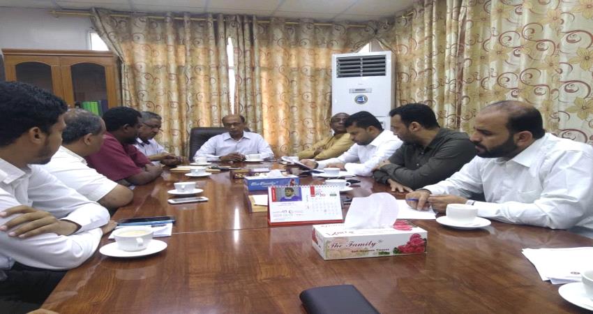 إجتماع مشترك في المكلا يناقش إنشاء كلية العلوم البحرية بجامعة حضرموت