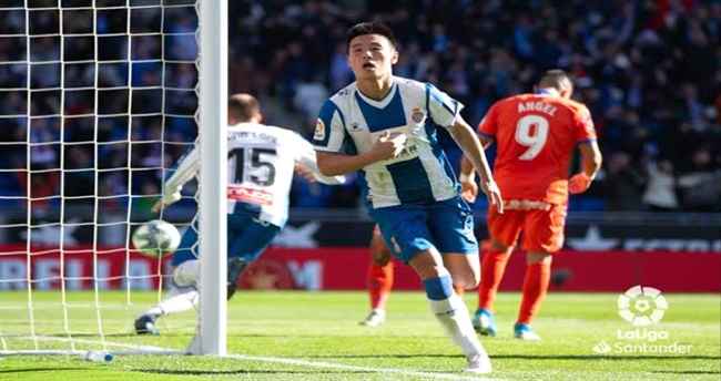 الصيني وو لي ينضم لمصابي إسبانيول برشلونة بفيروس كورونا