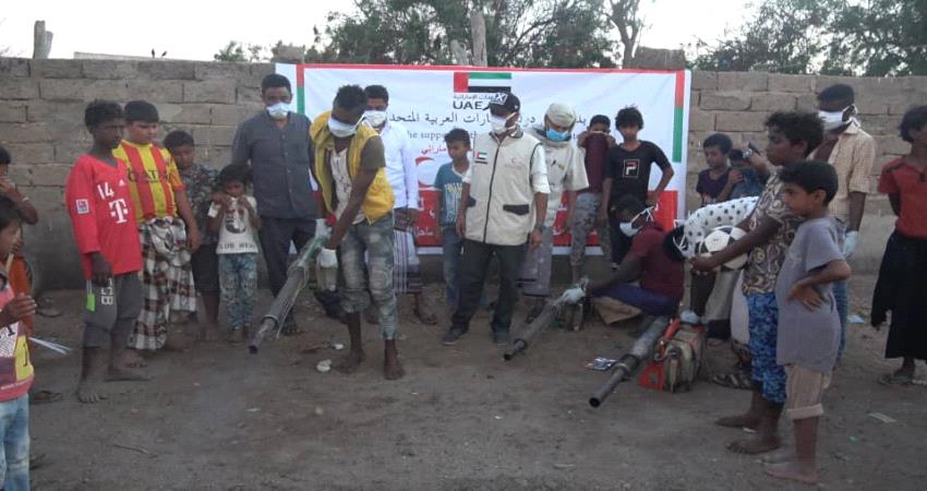 الحديدة.. حملة نظافة بدعم من الهلال الاماراتي