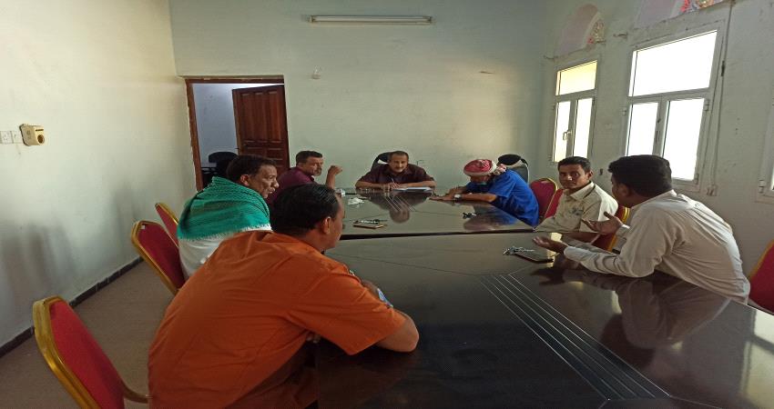 تنفيذي الشحر يقر عدد من الخطوات الاحترازية لمجابهة كورونا 