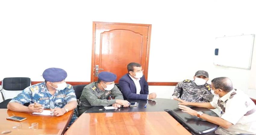 إغلاق اسوق السمك والخضار في المكلا وترتيبات لنقل الباعة إلى مواقع مجاورة