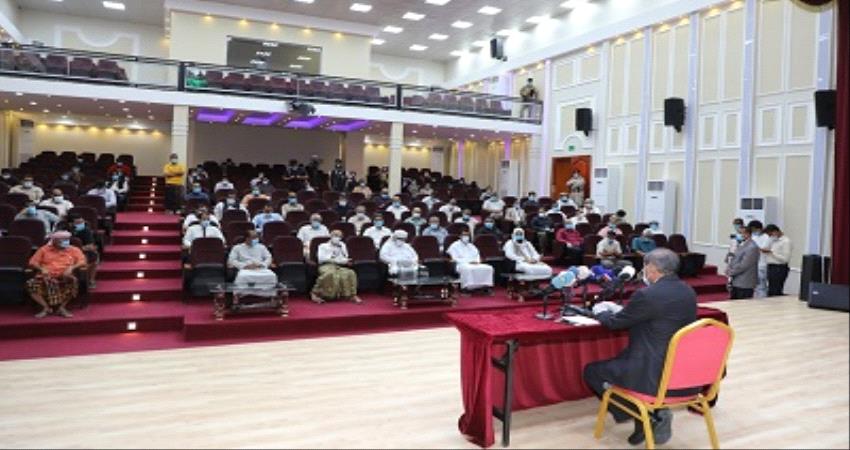 تفاعل كبير من رجال الاعمال مع دعوة محافظ حضرموت لمجابهة "كورونا"